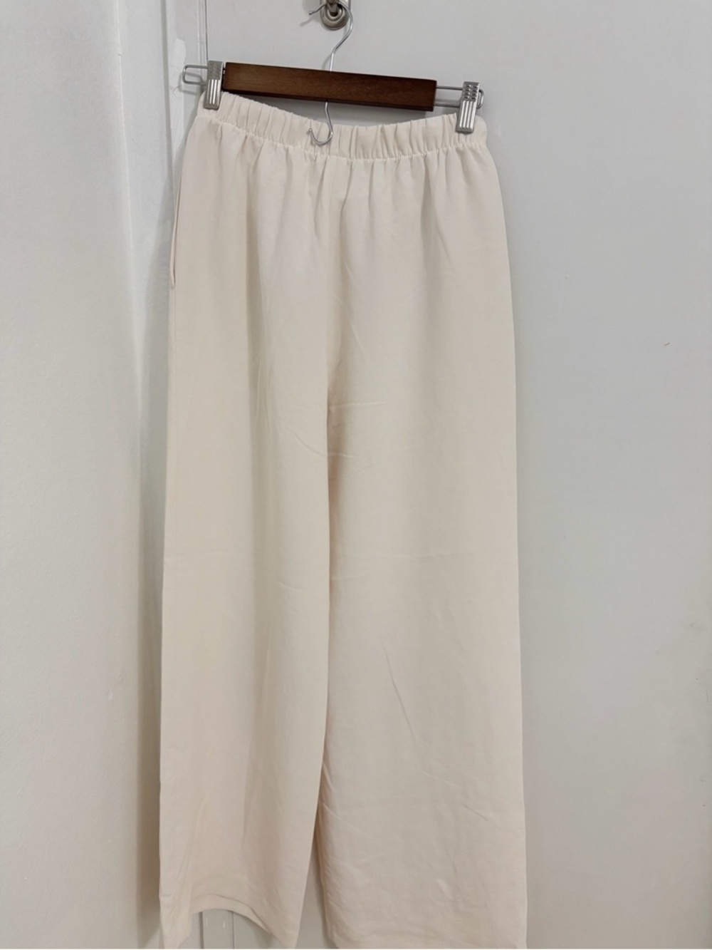 Aritzia Wilfred The Lodge Pants - Crepette - Light Birch - Size Small - Picture 5 of 5
